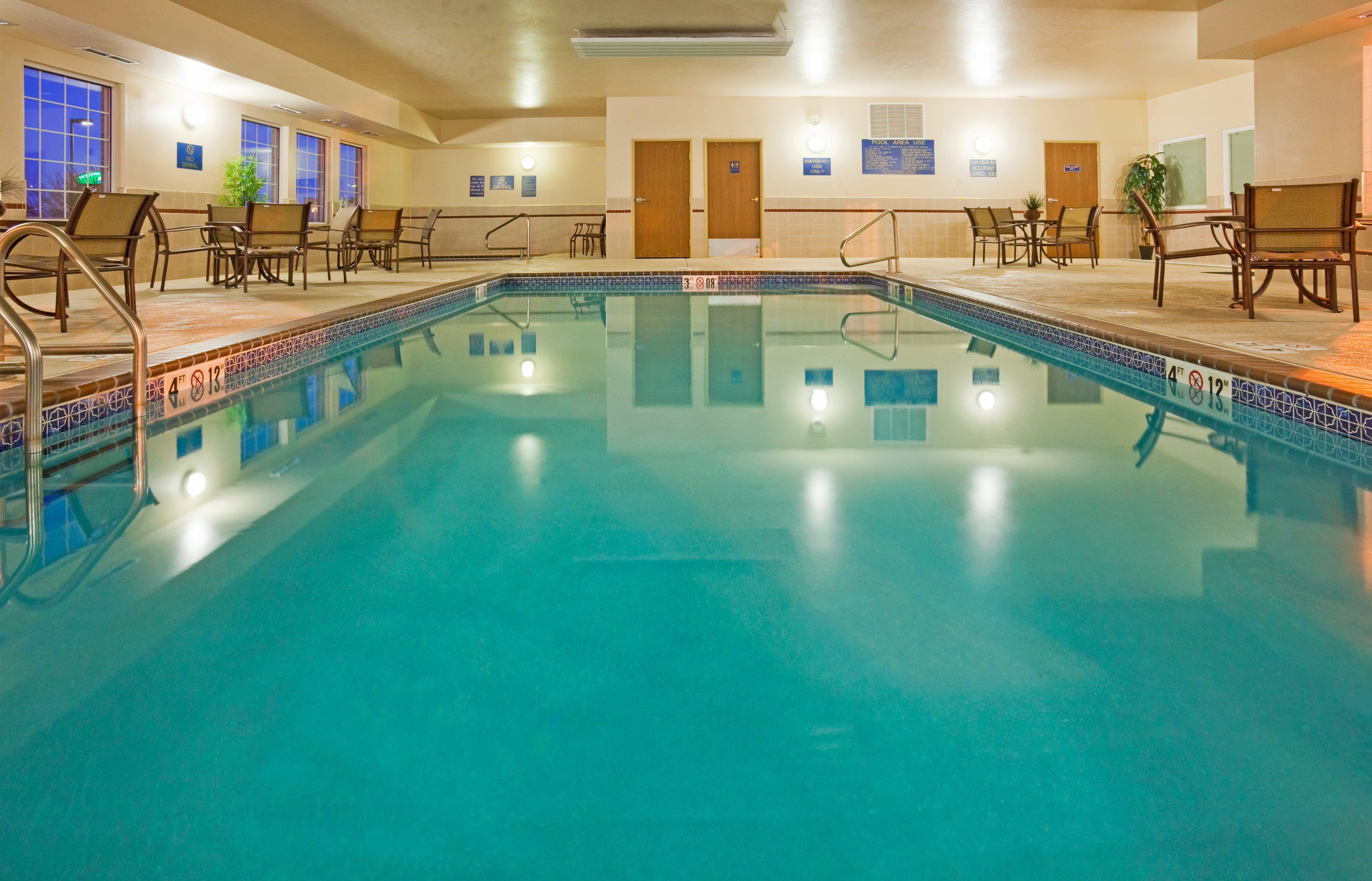 Holiday Inn Express Hotel & Suites Sioux Falls At Empire Mall By Ihg Bagian luar foto