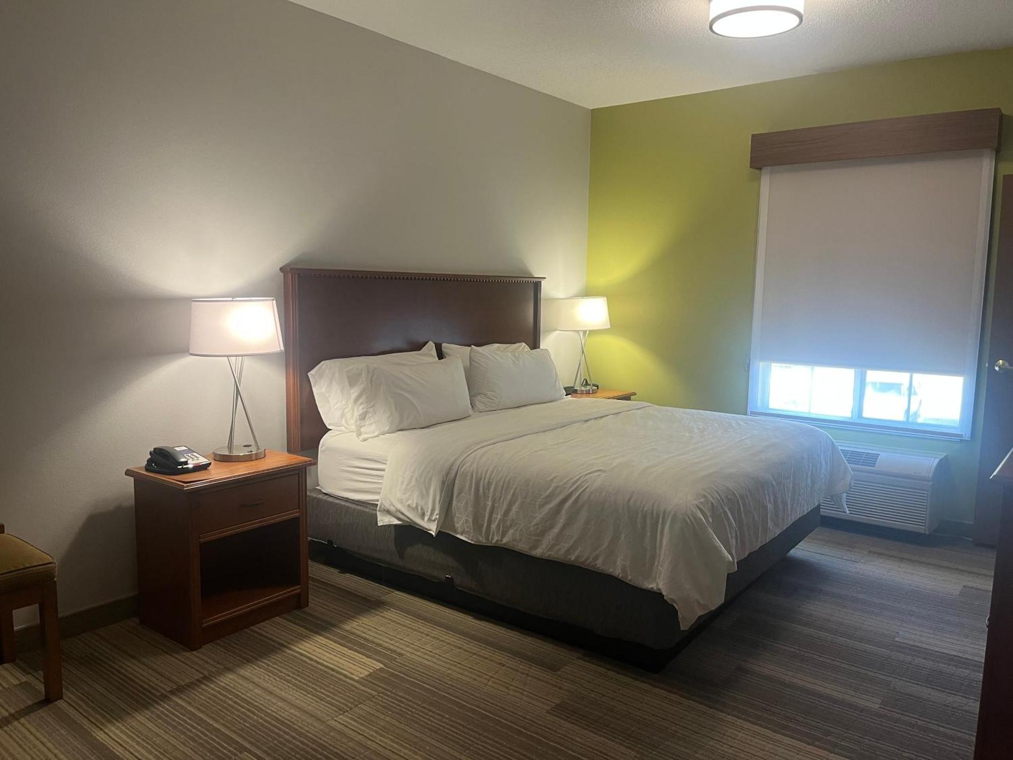 Holiday Inn Express Hotel & Suites Sioux Falls At Empire Mall By Ihg Bagian luar foto