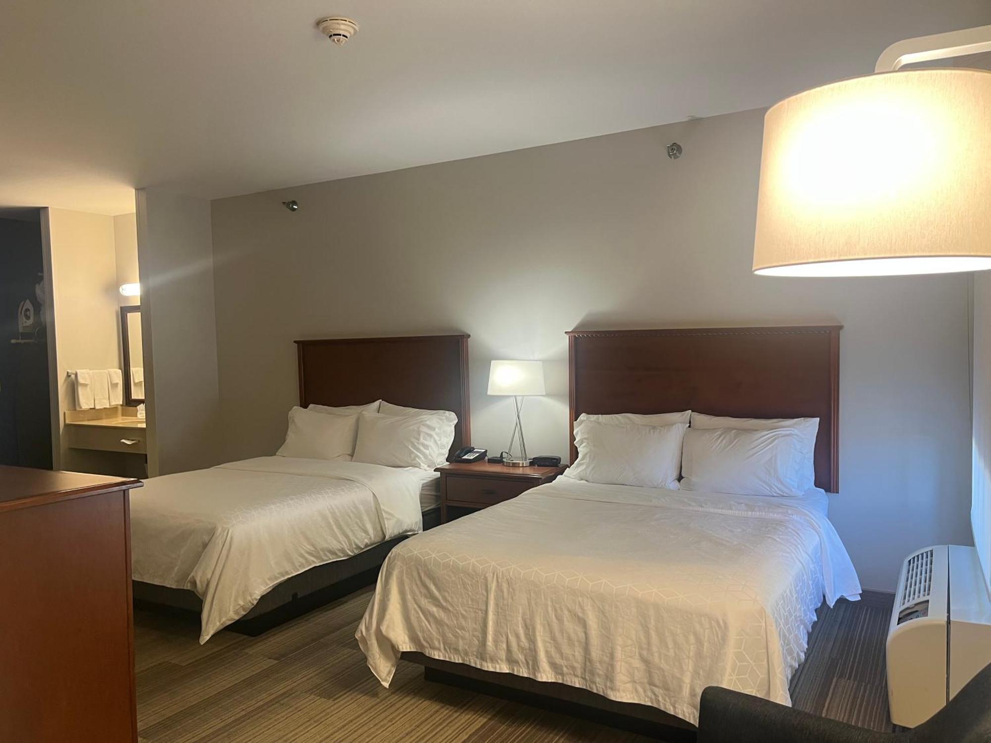 Holiday Inn Express Hotel & Suites Sioux Falls At Empire Mall By Ihg Bagian luar foto