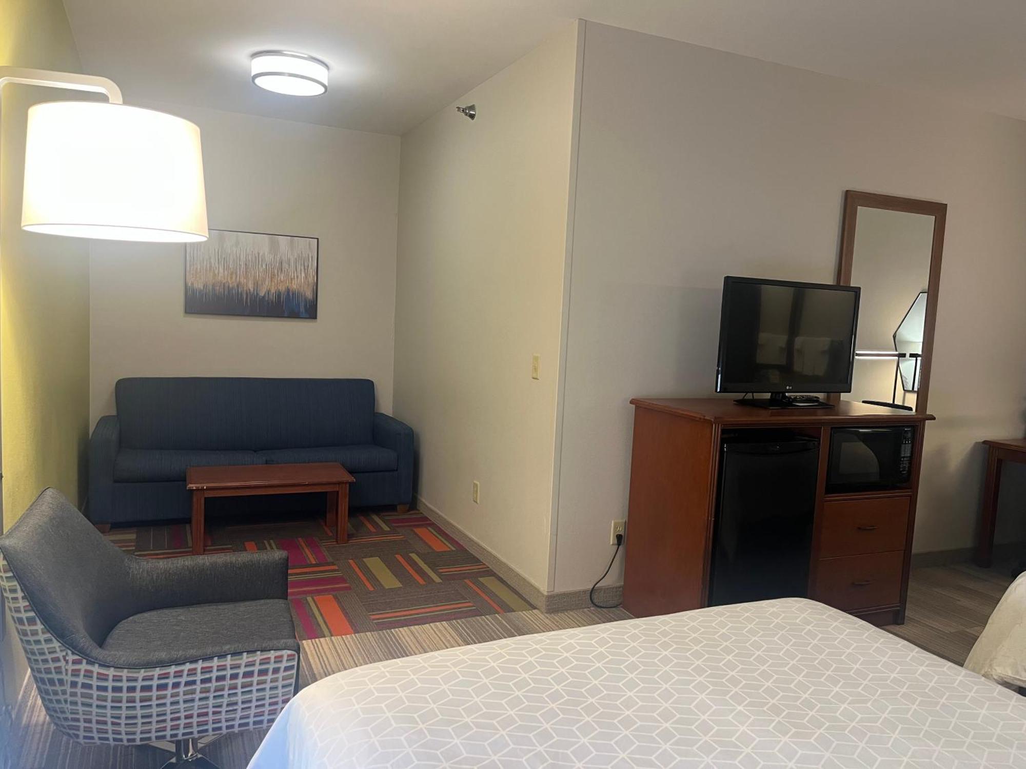 Holiday Inn Express Hotel & Suites Sioux Falls At Empire Mall By Ihg Bagian luar foto