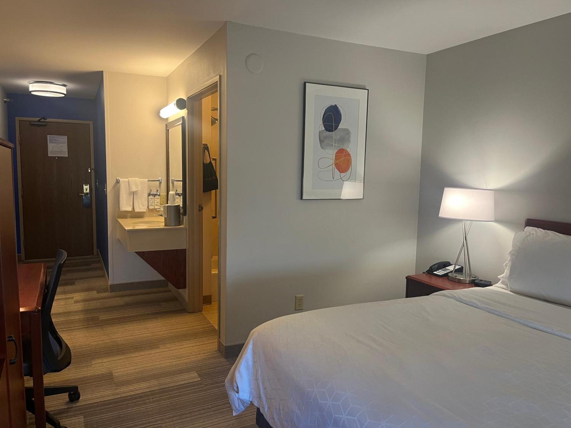 Holiday Inn Express Hotel & Suites Sioux Falls At Empire Mall By Ihg Bagian luar foto